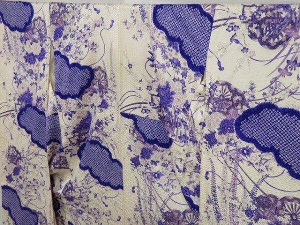 Photo2: 1030i07z1240 Vintage Japanese Kimono Silk FURISODE Off-white Flower cart (2)