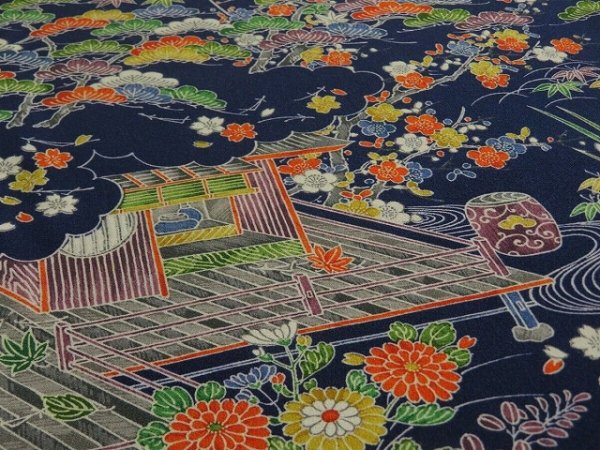 Photo2: 2P01z70 Japanese Kimono Silk  FABRIC Navy Japanese palace garden 45.7" (2)