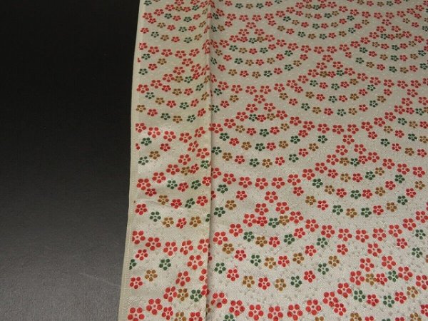 Photo6: 1S04z90 Japanese Kimono Silk  FABRIC Off-white Seigaiha, Flowers 64.6" (6)