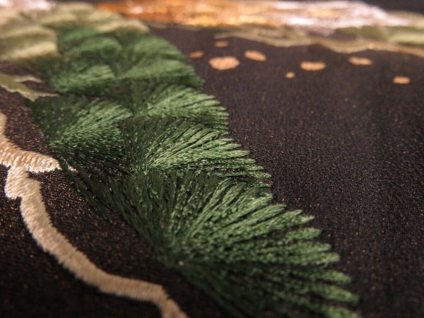 Photo5: 3Q03z140 Japanese Kimono Silk  FABRIC Black Pine 43.3" (5)