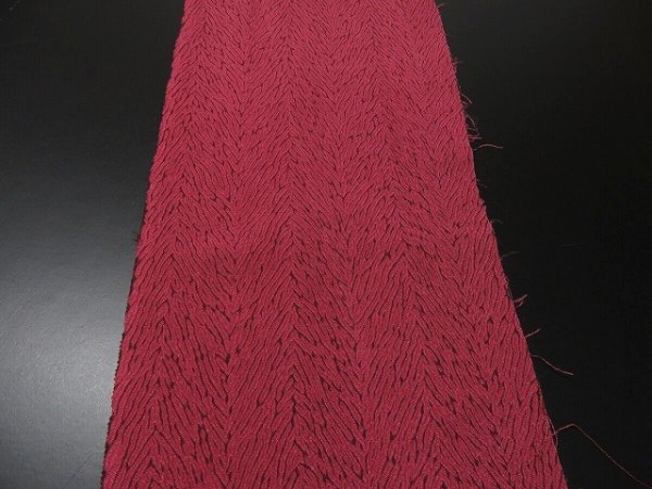 Photo3: 3F07z50 Japanese Kimono Silk  FABRIC Dark red-pink Shibori dyeing 61.4" (3)