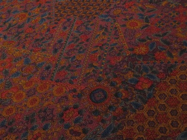 Photo2: 3D03z100 Japanese Kimono Crepe Silk  FABRIC Raisin Flowers 66.9" (2)