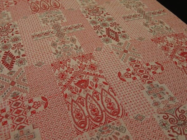 Photo2: 2i01z60 Vintage Japanese Kimono Silk  FABRIC Light gray Flowers 41.7" (2)