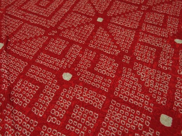 Photo2: 3R03z50 Japanese Kimono Silk  FABRIC Red Shibori dyeing 42.5" (2)