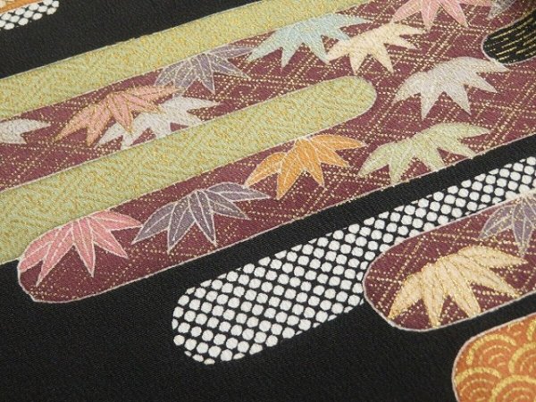 Photo3: 2F03z70 Japanese Kimono Silk  FABRIC Black Bird, Flowers 44.1" (3)