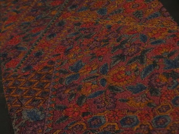 Photo2: 3D09z60 Japanese Kimono Crepe Silk  FABRIC Raisin Flowers 82.7" (2)