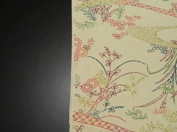 Photo6: C33z730 Japanese Kimono Silk BOLT FABRIC Light cream Flowers 472.4" (6)