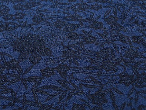 Photo3: 4B01z70 Japanese Kimono Crepe Silk  FABRIC Indigo Flowers 41.7" (3)