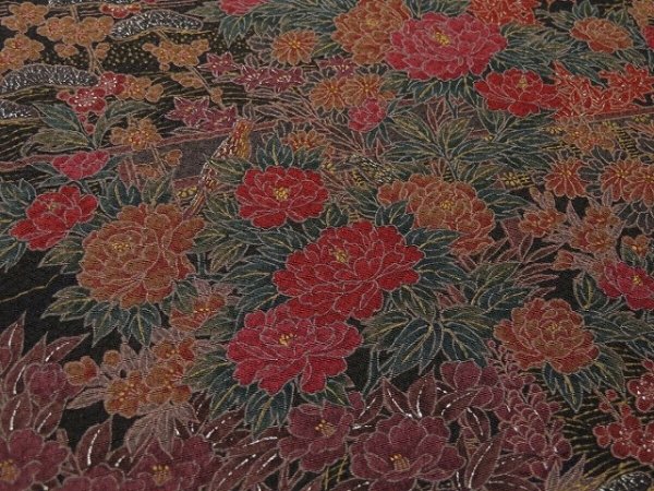 Photo2: 4C01z60 Japanese Kimono Silk  FABRIC Dark brown Flowers 42.5" (2)