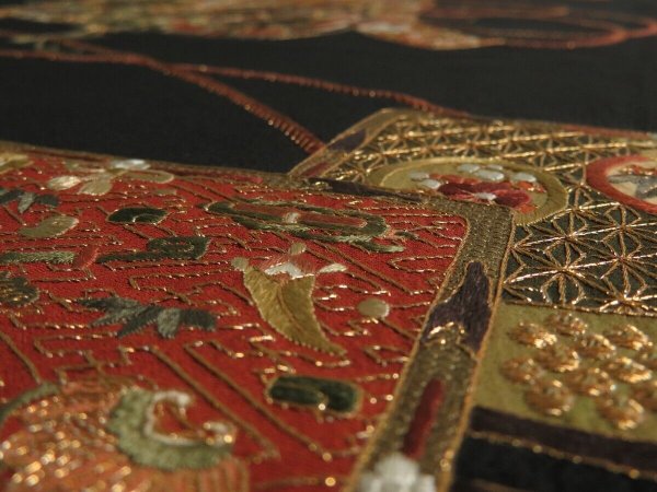 Photo5: 1F01z80 Japanese Kimono Silk Embroidery FABRIC Black Royal cart 46.5" (5)