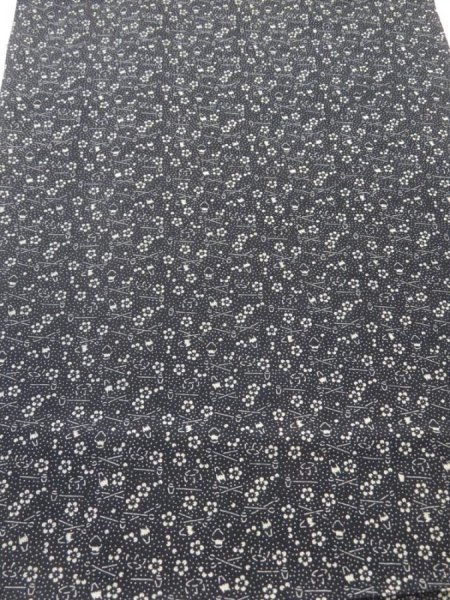 Photo1: 2M01z60  Japanese Kimono Silk  FABRIC Flower Black 38.6x13.8 (1)