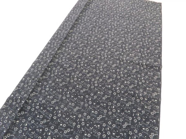 Photo4: 2M03z70  Japanese Kimono Silk  FABRIC Flower Black 51.2x13.8 (4)