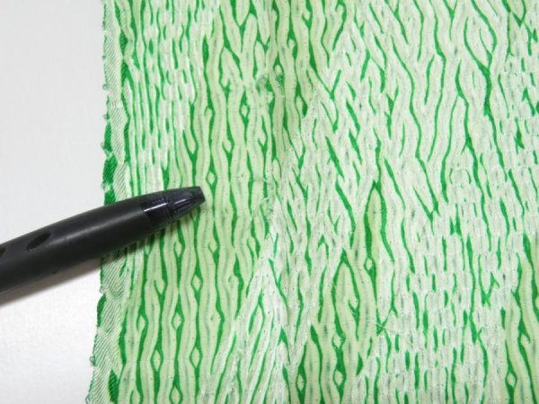 Photo5: 1U08z40  Japanese Kimono Silk  FABRIC Shibori dyeing Green 55.9x7.5 (5)