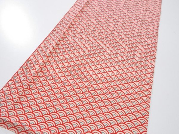 Photo2: 1I03z90  Japanese Kimono Silk  FABRIC Seigaiha Off-white 63.0x13.8 (2)