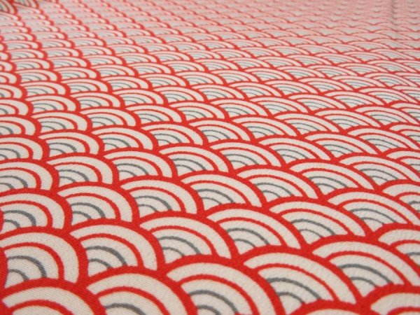 Photo5: 1I03z90  Japanese Kimono Silk  FABRIC Seigaiha Off-white 63.0x13.8 (5)