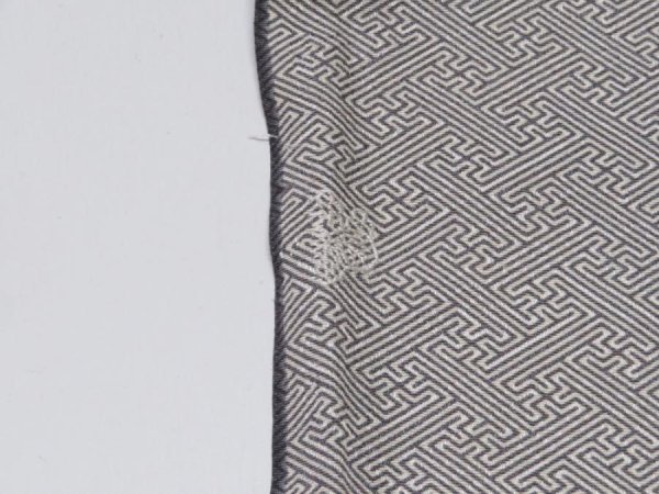 Photo7: 4F06z80  Japanese Kimono Silk  FABRIC Sayagata Gray 64.6x14.2 (7)