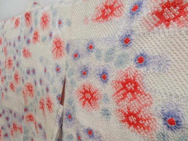 Photo2: 3217T09z480  Japanese Kimono Silk SHIBORI HAORI Flowers Off-white (2)