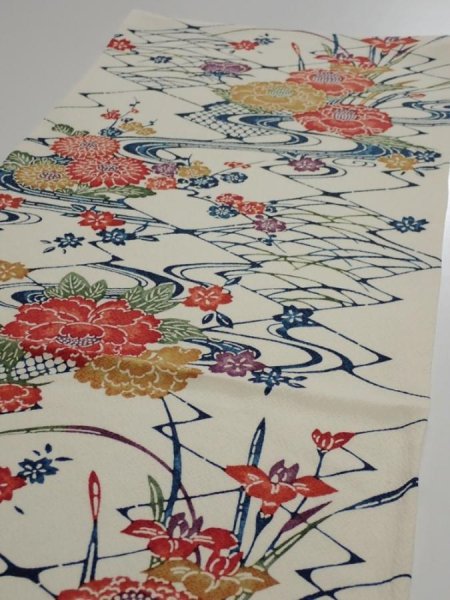 Photo3: 2L02z70  Japanese Kimono Silk  FABRIC Katazome Off-white 44.9x14.2 (3)