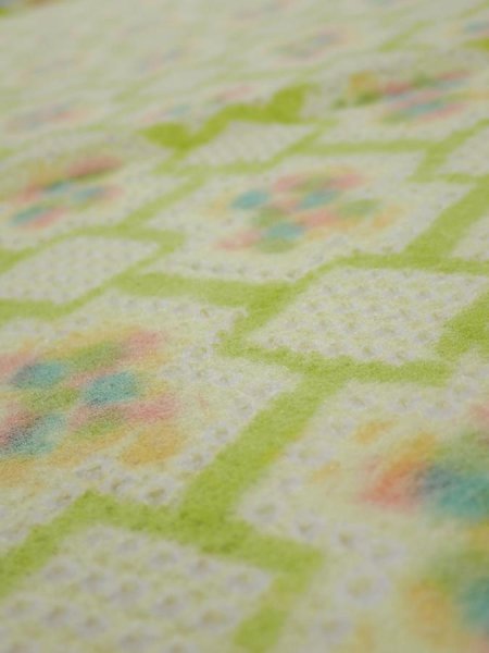 Photo4: 2T01z60  Japanese Kimono Silk SHIBORI FABRIC  Yellow green 43.3x14.2 (4)