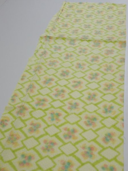 Photo3: 2T03z  Japanese Kimono Silk SHIBORI FABRIC  Yellow green (3)