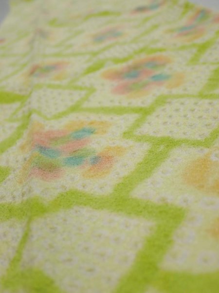 Photo4: 2T10z30  Japanese Kimono Silk SHIBORI FABRIC  Yellow green 35.4x7.1 (4)