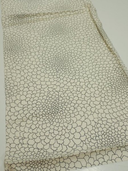 Photo2: 2T02z60  Japanese Kimono Silk  FABRIC Chrysanthemum Off-white 40.2x14.2 (2)