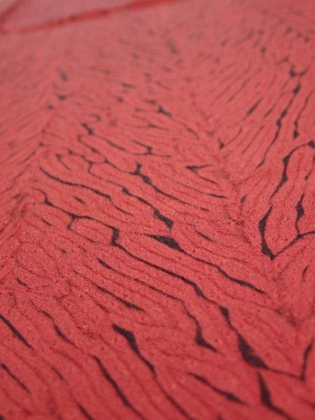 Photo4: 2V03z70  Japanese Kimono Silk  FABRIC Mokume shibori Dull red 48.8x14.0 (4)