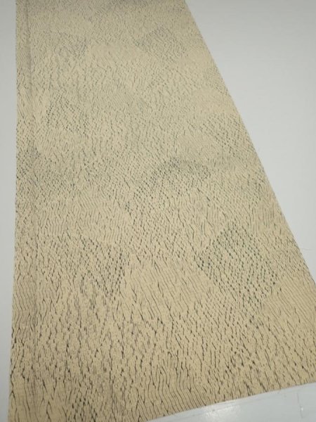 Photo2: 2J05z100  Japanese Kimono Silk  FABRIC Shibori Light cream 65.4x14.2 (2)