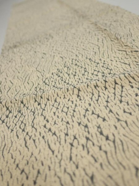 Photo4: 2J10z30  Japanese Kimono Silk  FABRIC Shibori Light cream 39.4x6.7 (4)