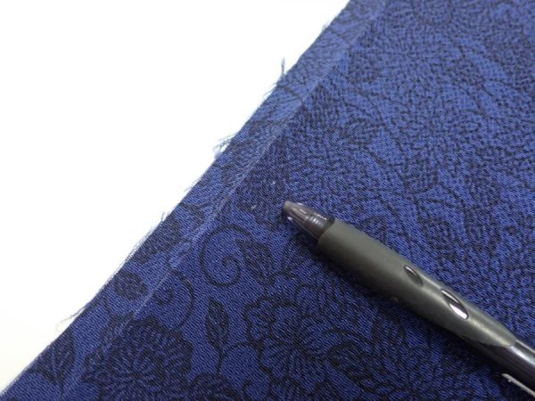Photo6: 2J10z30  Japanese Kimono Crepe Silk  FABRIC Flowers Indigo 37.0x7.3 (6)