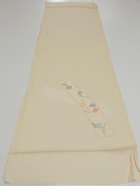 Photo5: 2N02z60  Japanese Kimono Silk  FABRIC Plum blossom Light cream 41.7x14.2 (5)