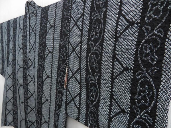 Photo2: 4530T09z520 Vintage Japanese Kimono Silk SHIBORI HAORI Flower Black (2)