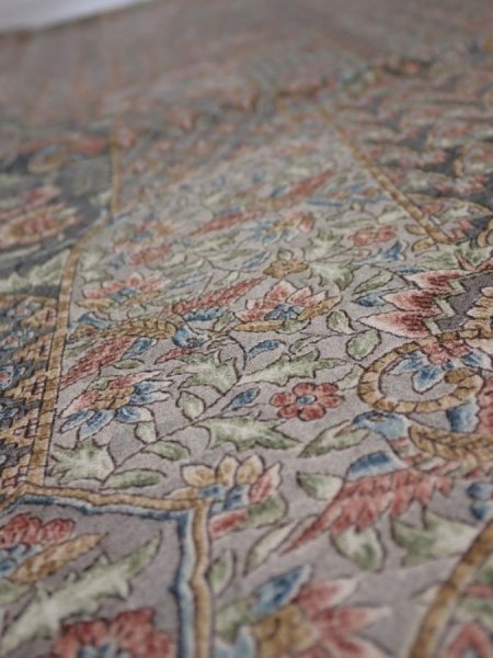 Photo4: 2U01z60  Japanese Kimono Crepe Silk  FABRIC Flowers Gray 42.5x14.8 (4)