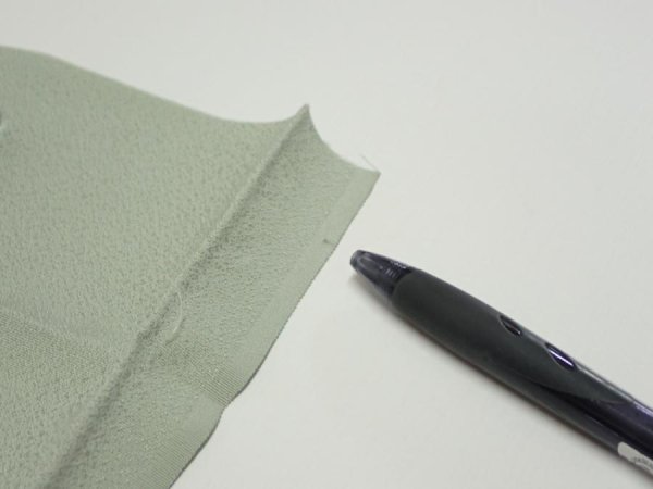 Photo7: 2A01z60  Japanese Kimono Silk  FABRIC Plain Soft green 44.1x14.2 (7)