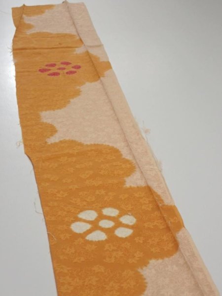 Photo3: 4i07z40  Japanese Kimono Silk  FABRIC Flower Light orange 56.7x6.9 (3)