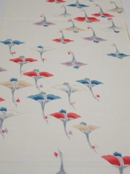 Photo1: 4i01z50  Japanese Kimono Silk  FABRIC Flying crane Off-white 40.2x14.4 (1)