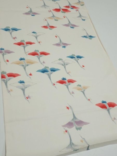 Photo2: 4i01z50  Japanese Kimono Silk  FABRIC Flying crane Off-white 40.2x14.4 (2)