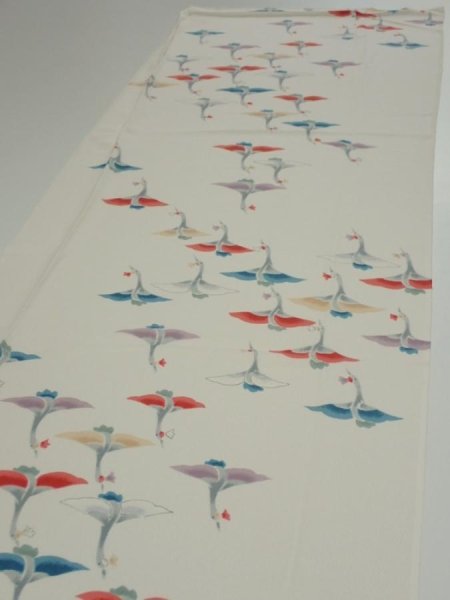 Photo3: 4i03z90  Japanese Kimono Silk  FABRIC Flying crane Off-white 66.1x14.6 (3)