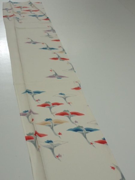 Photo3: 4i08z40  Japanese Kimono Silk  FABRIC Flying crane Off-white 61.0x7.2 (3)