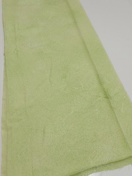 Photo2: 4D05z80  Japanese Kimono Silk  FABRIC Pine branch Light green 63.0x14.2 (2)