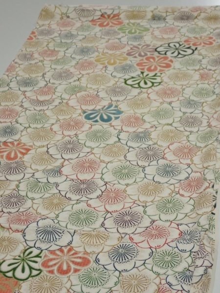 Photo3: 1Y01z60  Japanese Kimono Silk  FABRIC Plum blossom Off-white 45.7x14.6 (3)