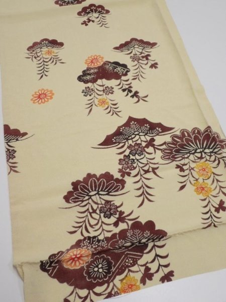 Photo2: 2F02z70  Japanese Kimono Crepe Silk  FABRIC Kyo-bingata Light Straw 42.1x14.2 (2)