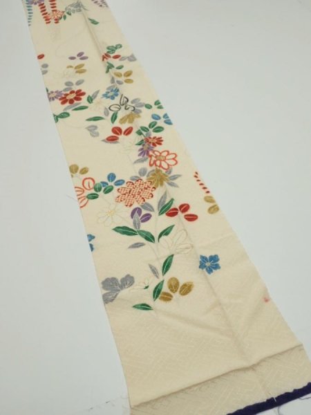 Photo3: 2A09z60  Japanese Kimono Silk  FABRIC Flowers Off-white 83.5x7.3 (3)