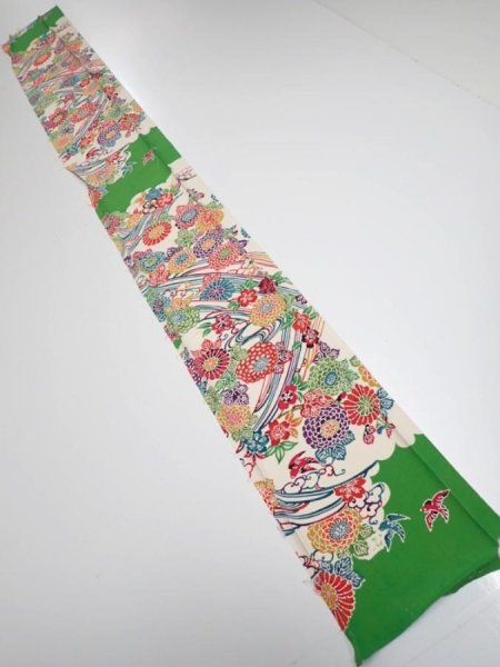 Photo10: 1V07z50  Japanese Kimono Crepe Silk  FABRIC Kyo-bingata Green 59.8x7.5 (10)
