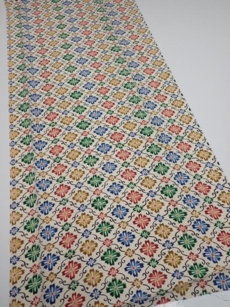 Photo2: 2R05z90  Japanese Kimono Silk  FABRIC Flower Off-white 63.8x14.4 (2)