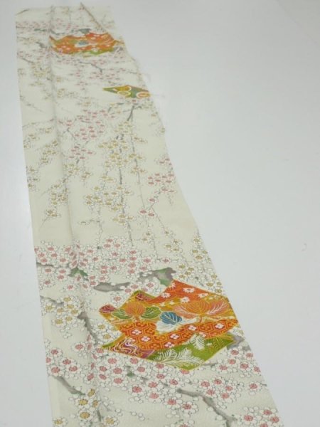 Photo3: 2E08z50  Japanese Kimono Silk  FABRIC Plum branch Lime-white 63.0x7.9 (3)