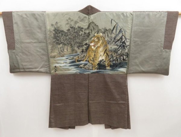 Photo1: 4929T08z490 Vintage Japanese Kimono Silk Men's HAORI Tiger Light brown (1)