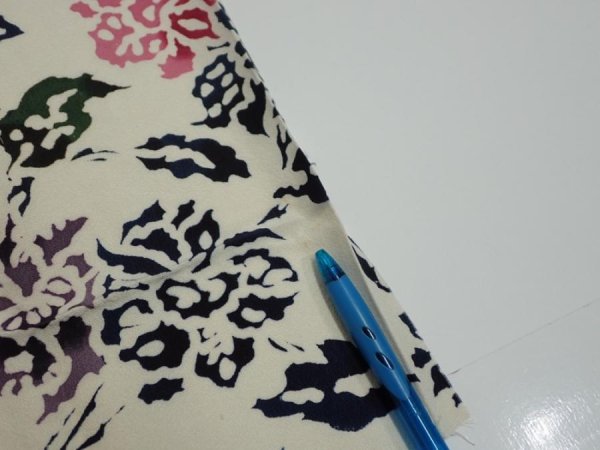 Photo7: 2D09z50  Japanese Kimono Silk  FABRIC Peony Off-white 76.4x6.9 (7)