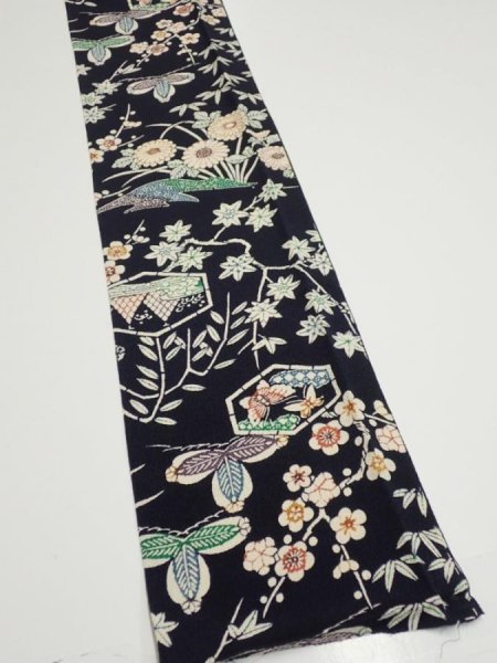 Photo3: 1U07z60  Japanese Kimono Crepe Silk  FABRIC Plum tree Navy-Black 57.5x7.5 (3)