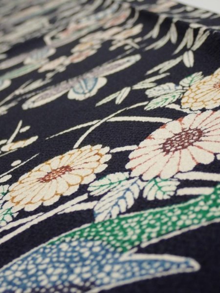 Photo5: 1U08z60  Japanese Kimono Crepe Silk  FABRIC Plum tree Navy-Black 57.5x7.5 (5)